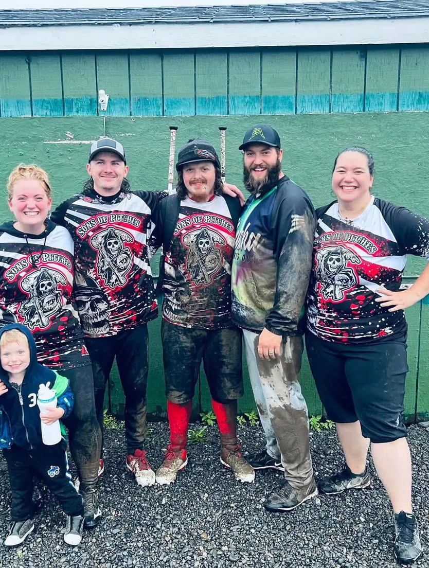 Coed softball team photo